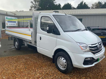 compare product LDV V80