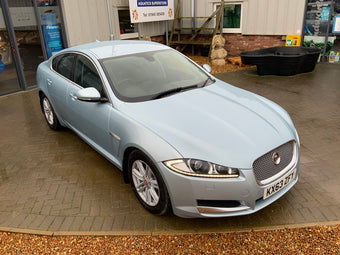 compare product Jaguar XF 3L v6 luxury