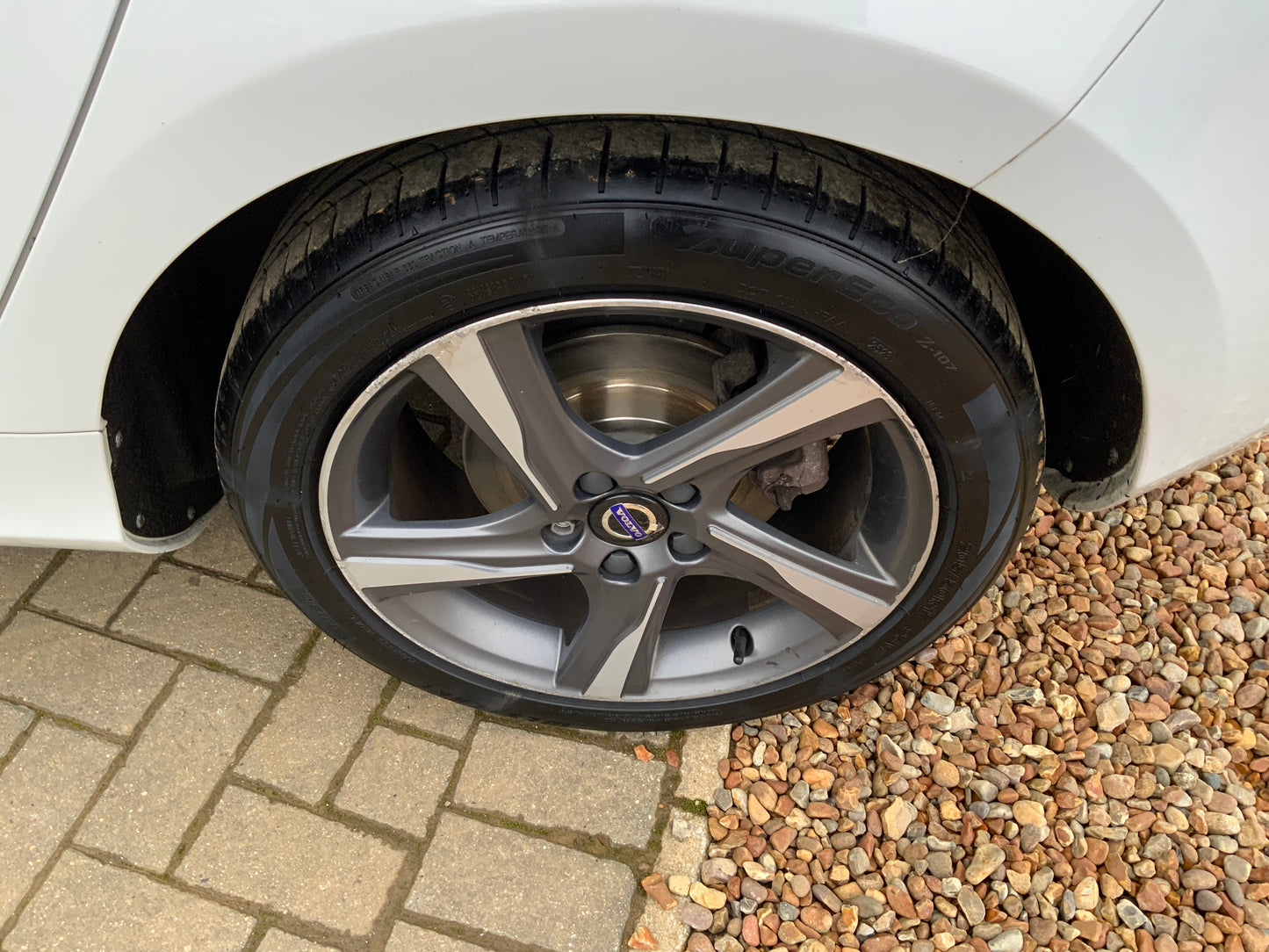 Volvo V40 D2 R design