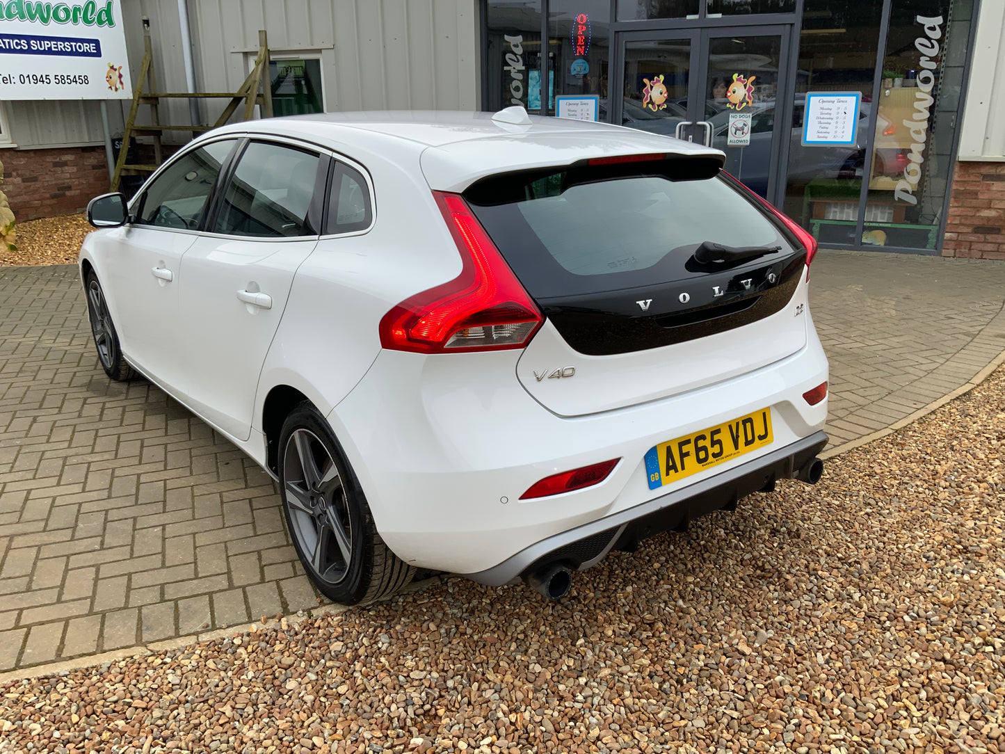 Volvo V40 D2 R design