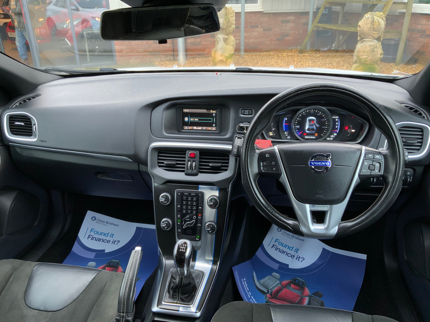 Volvo V40 D2 R design