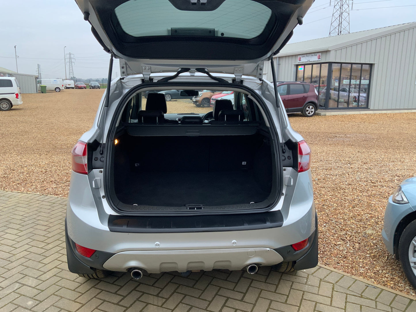 Ford Kuga 2L tdci 4WD titanium