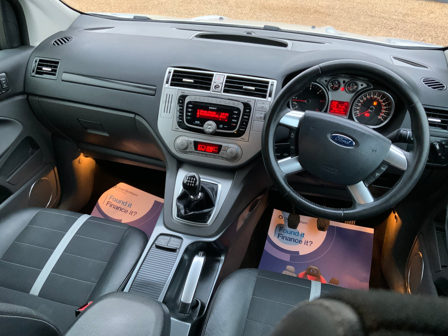 Ford Kuga 2L tdci 4WD titanium