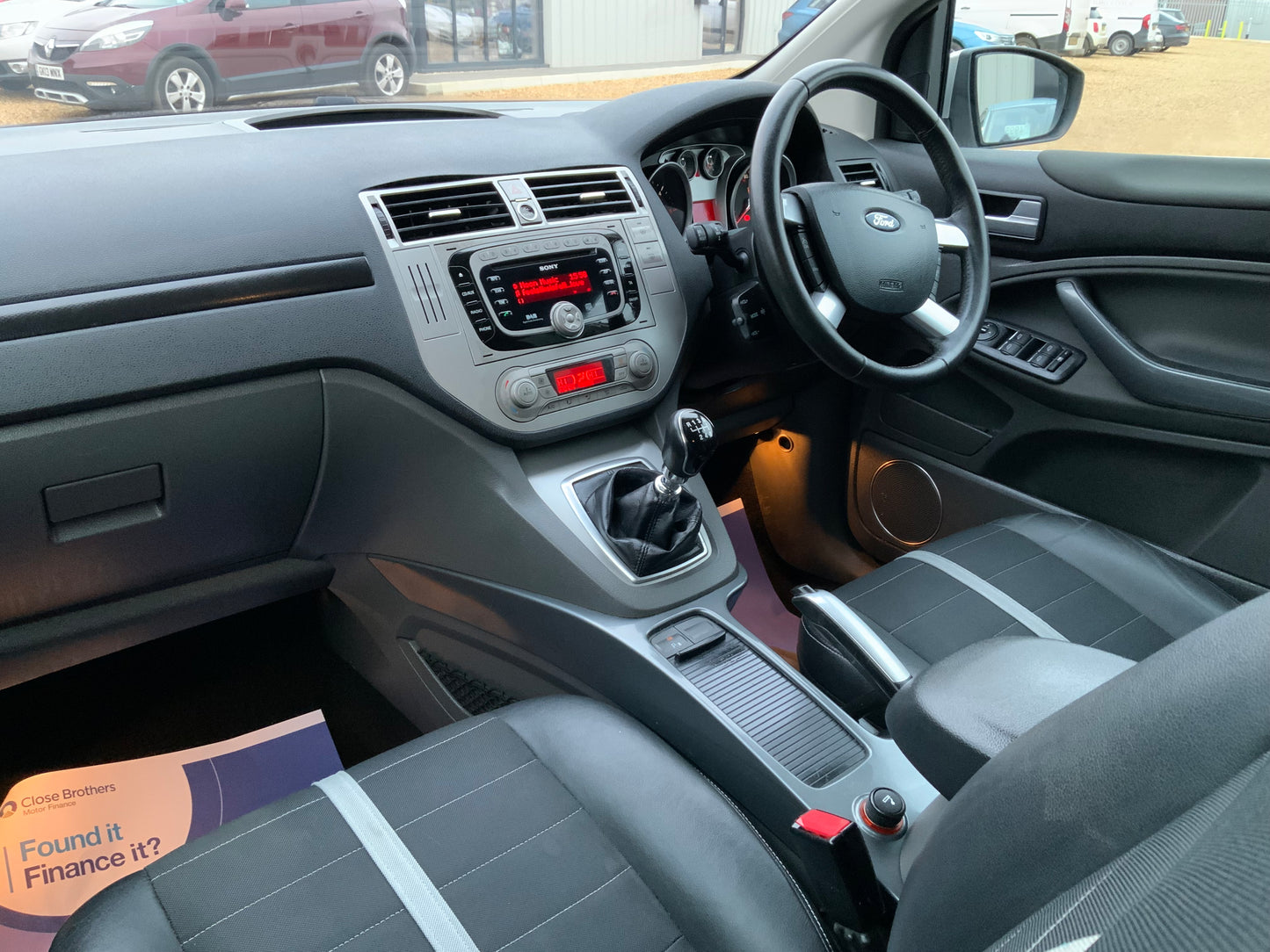 Ford Kuga 2L tdci 4WD titanium