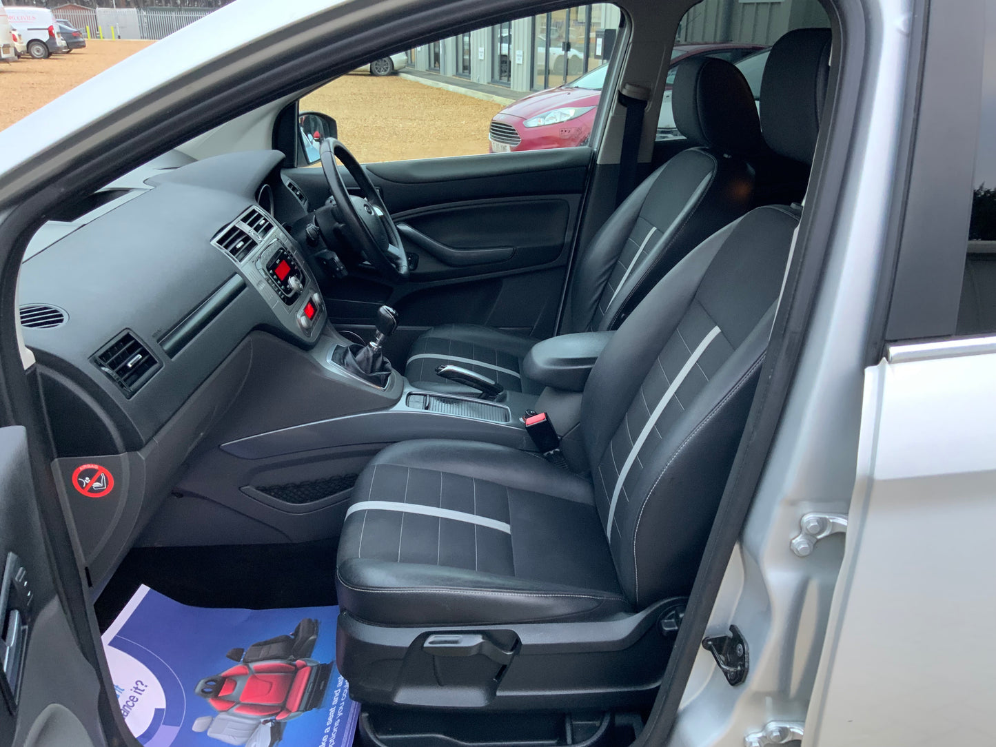 Ford Kuga 2L tdci 4WD titanium