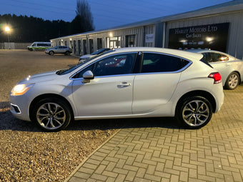 compare product Citroen DS4 1.6L hdi d style