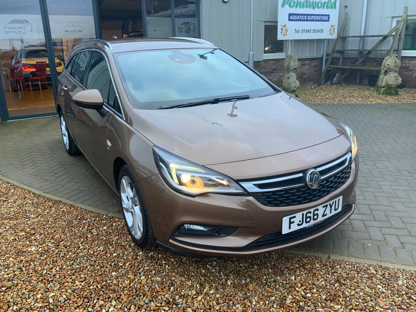 Vauxhall Astra estate car auto